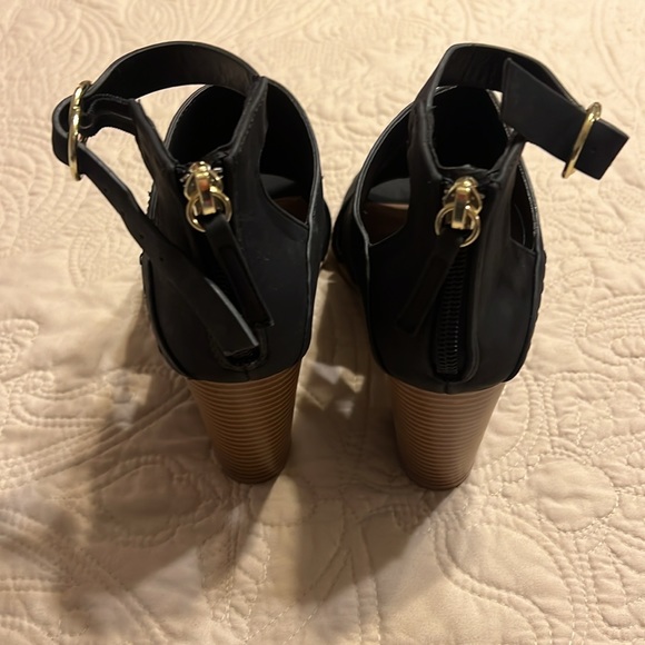 Cupid - Picture 3 of 5